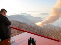 La Corea del Nord testa un motore missilistico a combustibile solido mentre Kim aumenta la minaccia per gli Stati Uniti continentali
