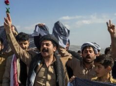 I combattenti curdi iraniani si dicono pronti a colpire Teheran, in attesa dell’apertura