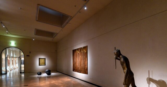 museum-heist-640x335.jpg