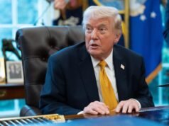 Trump rinvia di cinque giorni gli attacchi contro le centrali elettriche iraniane, citando “conversazioni molto positive e produttive”