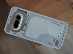 Ho testato il Nothing Phone (4a) ed è per questo che fa vergognare i giganti