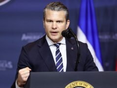 Hegseth avverte che sono previste “ulteriori vittime” nell’operazione Epic Fury contro l’Iran