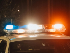 Agente inzuppato di birra mentre 109 arrestati durante una festa in casa