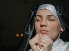 Il giudice federale respinge la causa delle suore contro Smith e Wesson