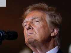 Trump ha detto agli americani di “fare le proprie ricerche”. Adesso pensano che gli attacchi contro di lui siano una messa in scena