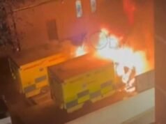 Un’adolescente, 18 anni, è la quarta persona ad essere accusata di incendio doloso su quattro ambulanze della comunità ebraica a Golders Green