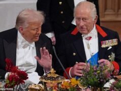 Il “debole” Starmer è furioso per aver inviato re Carlo in visita di stato ufficiale per corteggiare Donald Trump nel mezzo di una grande spaccatura transatlantica causata dal presidente che parla male della Gran Bretagna