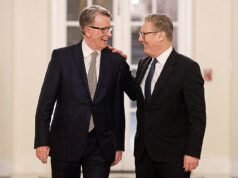 Re Carlo “ha messo in guardia Keir Starmer dal nominare Peter Mandelson come ambasciatore americano” nell’ultima umiliazione per il Primo Ministro