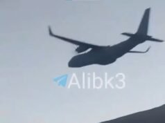 La conferenza stampa “più folle di sempre” di Trump si trasforma nel caos mentre promette di distruggere l’Iran in una notte