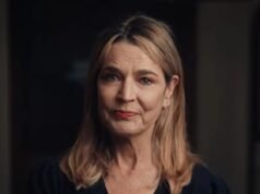 Savannah Guthrie trattiene le lacrime mentre descrive la “profonda delusione nei confronti di Dio” e la crudele tortura che sta sopportando questa Pasqua senza sua madre Nancy