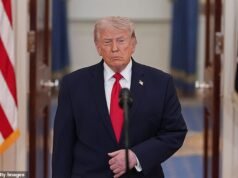 L’Iran minaccia Trump di ritorsioni “devastanti e diffuse” in seguito alla sua promessa piena di imprecazioni di colpire le centrali elettriche del paese