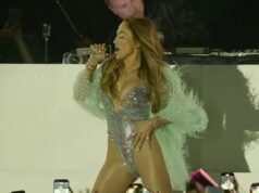 Jennifer Lopez, 56 anni, sfoggia una figura assassina in body sexy mentre fa il suo debutto al Coachella con una performance a sorpresa insieme a David Guetta