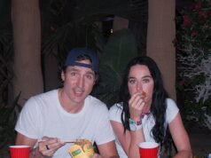 Katy Perry e Justin Trudeau ballano sulle note di Justin Bieber, bevono birra e si godono i noodles a tarda notte mentre l’innamorata cantante condivide i suoi momenti salienti del Coachella