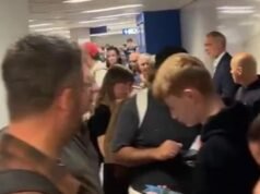 I passeggeri “vomitano e svengono” dopo essere rimasti bloccati all’aeroporto di Milano mentre cercavano di tornare a casa nel Regno Unito “a causa delle code ai controlli di frontiera”