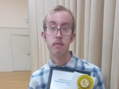 Un uomo disabile, 21 anni, la cui domanda di lavoro per diventare un netturbino è stata respinta due volte nonostante abbia svolto uno stage di nove mesi gratuitamente, viene deluso ANCORA dopo che il comune lo ha invitato per un colloquio solo per rifiutarlo