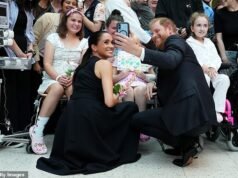 Come il Duca e la Duchessa del Dollaro stanno facendo tutto ciò che la defunta Regina voleva evitare di REBECCA ENGLISH