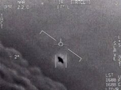 La divulgazione degli UFO da parte di Trump fa un passo avanti mentre il mondo attende con il fiato sospeso