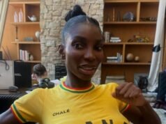 Michaela Coel afferma che gli africani non vogliono più vivere in Gran Bretagna e rivela di sentirsi “più in pace” in Ghana che a Londra