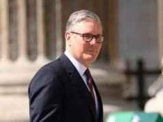 Primo Ministro solo di nome: il ministro del Gabinetto evita di sapere se il licenziamento del mandarino da parte di Starmer per lo scandalo Mandelson fosse “giusto”… come dicono i parlamentari, “quando non se” se ne va