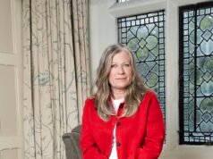 “Tragico”: il commovente resoconto della decisione di porre fine alla propria vita da parte di una madre britannica, sana ma con il cuore spezzato, riaccende il dibattito sulla morte assistita nel Regno Unito