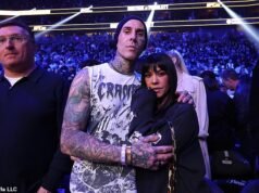 Il marito di Kourtney Kardashian, Travis Barker, pubblicherà un documentario sulla sopravvivenza all’incidente aereo “che cambiò la vita” che uccise quattro persone