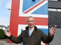 Farage fa “guerra”: il leader riformista dice al Mail che affronterà rivolte, proteste e scioperi per tagliare la gonfia fattura del welfare britannico