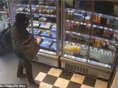 Alle guardie di sicurezza viene detto di non fermare i taccheggiatori a causa dei timori per la loro salute e sicurezza