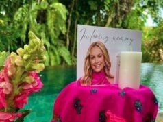 Il marito di Mel Schilling sparge le ceneri della defunta star mentre sua figlia Maddie, 10 anni, pronuncia un “bellissimo” discorso dopo la morte di sua madre all’età di 54 anni