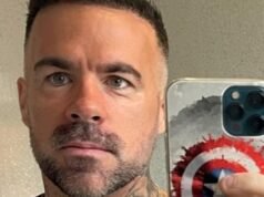 Il veterano britannico diventato ufficiale carcerario che è stato licenziato senza un ultimo avvertimento dopo essersi preso 98 giorni di ferie per disturbo da stress post-traumatico vince un pagamento di £ 82.000