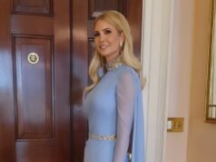 Ivanka Trump sembra eterea in abito blu polvere mentre fa una rara apparizione alla cena di stato dopo aver abbandonato DC per Miami