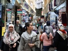 L’Iran sposta l’attenzione economica sugli aspetti essenziali durante l’incertezza della guerra