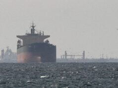 Oman e Iran discutono di un transito regolare nello Stretto di Hormuz, afferma Muscat