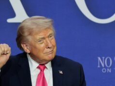 Trump esorta l’Iran ad agire in modo “più intelligente”