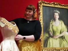 Come una giovane regina Elisabetta parlava al mondo attraverso il suo guardaroba