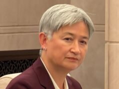 Discorso di Wong interrotto da funzionari cinesi che tentavano di allontanare i giornalisti australiani