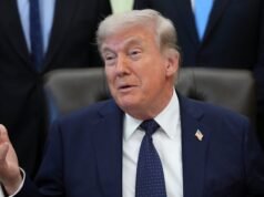 “Non mettermi fretta”: Trump dice che può aspettare una pace “eterna” con l’Iran