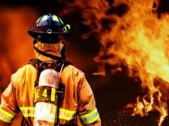 Il dormitorio della polizia nazionale a Kalideres ha preso fuoco, il giorno prima 20 case nel dormitorio della polizia di Ciledug