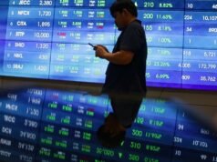 Sessione JCI Volo a 7.455, controllo 3 titoli azionari con la maggior parte delle valute