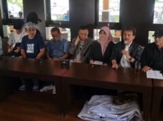 Dopo la pace, Rismon ammette che c’è stato un errore nella ricerca sul Libro Bianco di Jokowi! Pronto a riscrivere 700 pagine