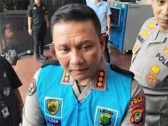 Polda Metro ammette che gli agenti di polizia erano coinvolti nel caso della fabbrica Jin Pill a Semarang