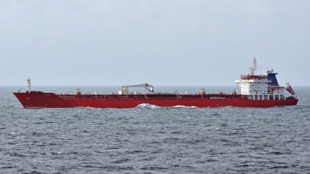 69de4d2685ea9-kapal-tanker-rich-starry-yang-terafiliasi-china-berhasil-menembus-selat-hormuz-dari-blokade-as_gemini_1265_711.jpg