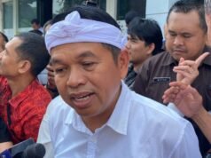 Dedi Mulyadi concede al sindaco di Bekasi una settimana per installare le sbarre delle porte dei treni ai passaggi a livello