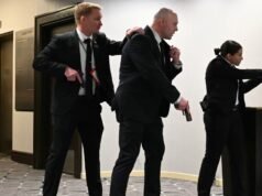 Trump evacuato dalla cena dei corrispondenti della Casa Bianca