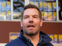 Il democratico Eric Swalwell ha bruciato 75.000 dollari del denaro della defunta campagna in hotel, cibo e corse Uber