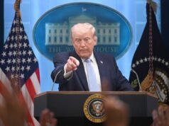 La causa da 10 miliardi di dollari di Donald Trump sulla lettera di Epstein è stata respinta dal giudice federale