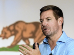 L’unico motivo per cui i media hanno eliminato Eric Swalwell è quello di avvantaggiare i democratici