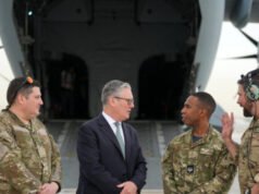 La Gran Bretagna invierà dragamine nello Stretto di Hormuz, afferma Starmer