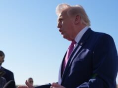 Trump afferma che lo Stretto di Hormuz riaprirà “presto” mentre Stati Uniti e Iran avviano i colloqui