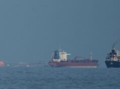 I prezzi del petrolio superano i 103 dollari al barile dopo che gli Stati Uniti hanno annunciato il blocco dell’Iran