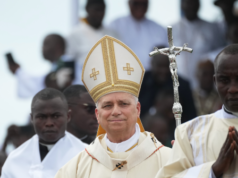 Papa Leone XIV presiede una messa per 120.000 persone nel Camerun devastato dalla Jihad